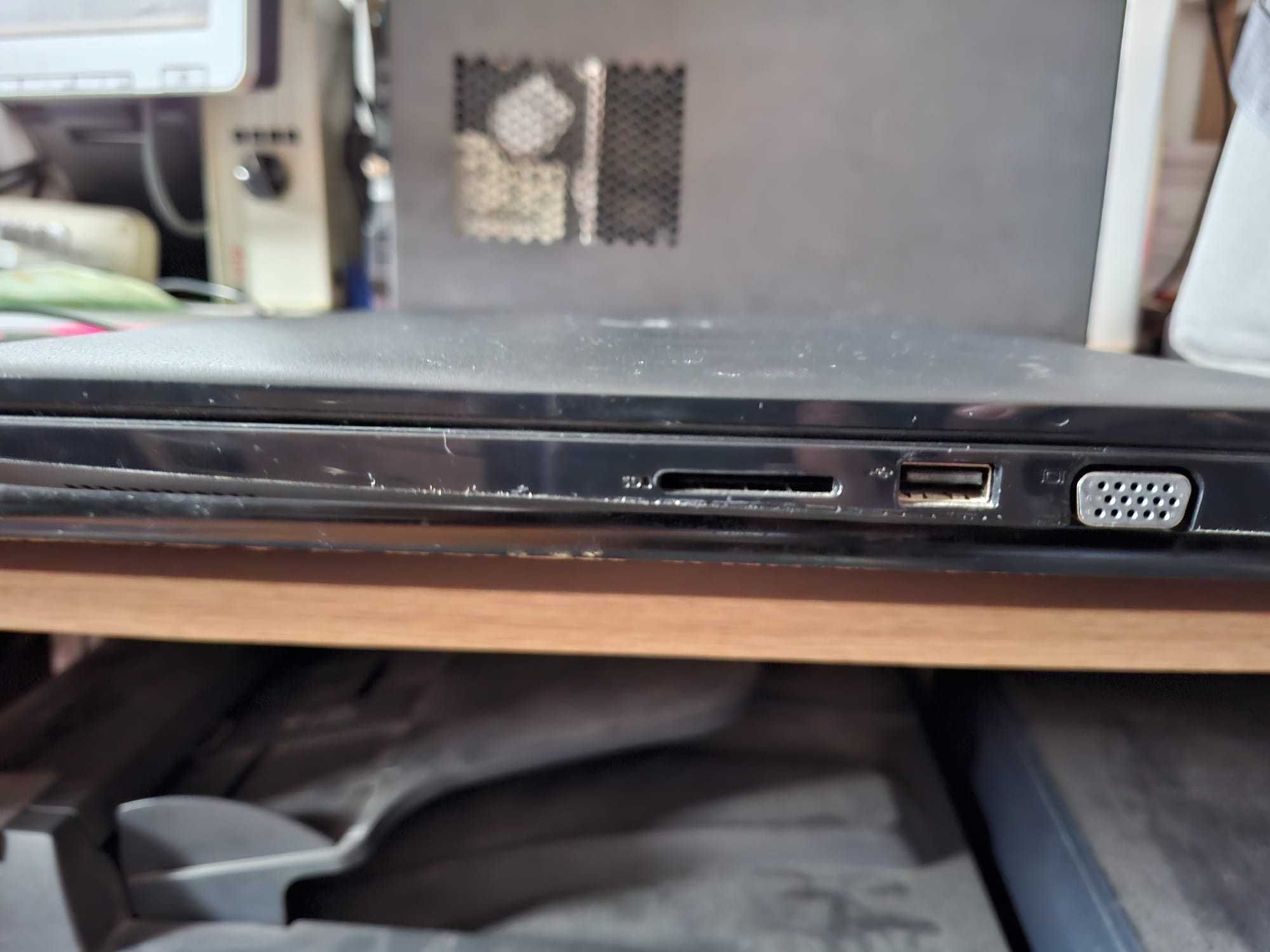 DELL Latitude 3400 I7  8th GEN cu placa video discreta NVIDIA