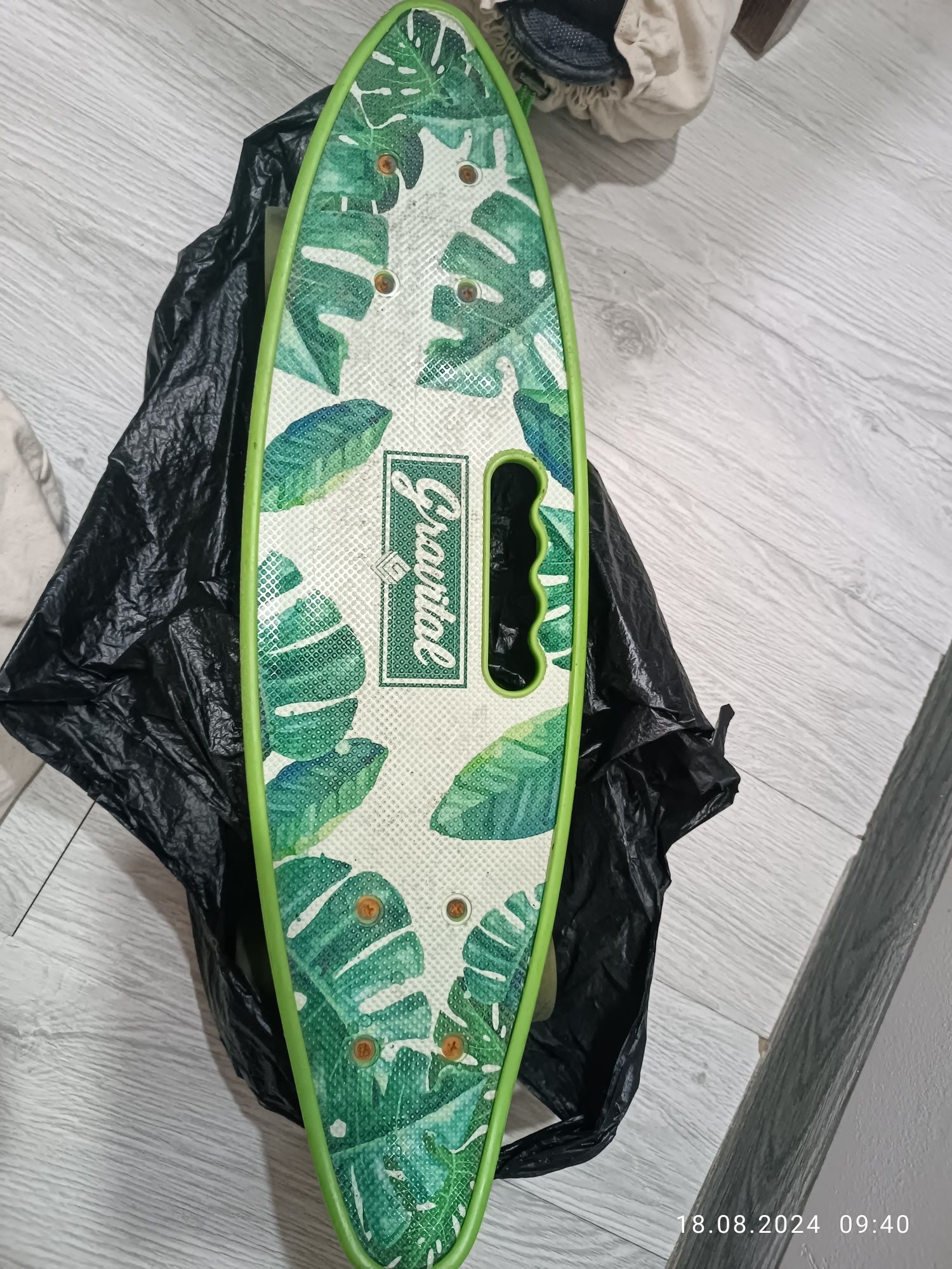 Продам скейтборды.