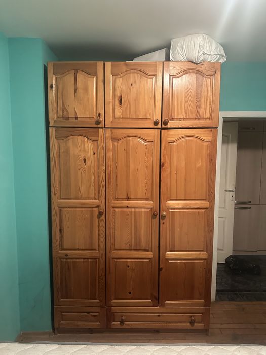 Легло с матрак и нощни шкафчета