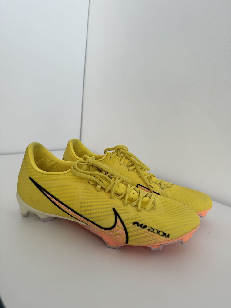 Фуболни обувки nike