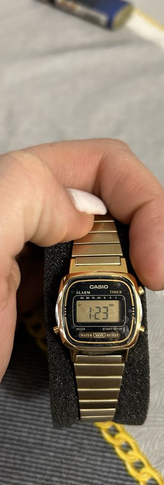 Дамски Casio часовник