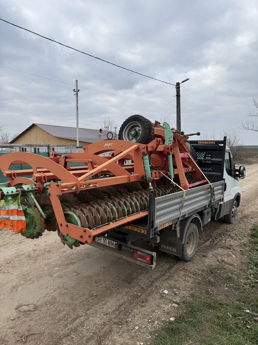 De inchiriat Buldo-Buldoexcavator/Transport Nisip,pietris..ilfov