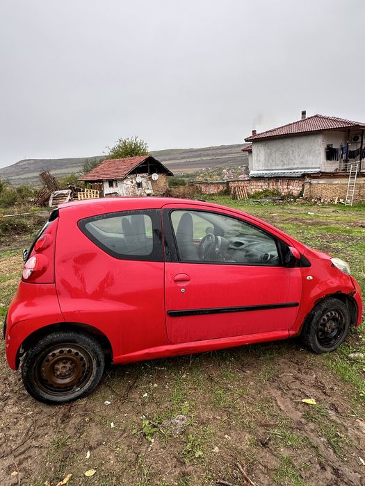 Peugeot 107 1.0i – на части