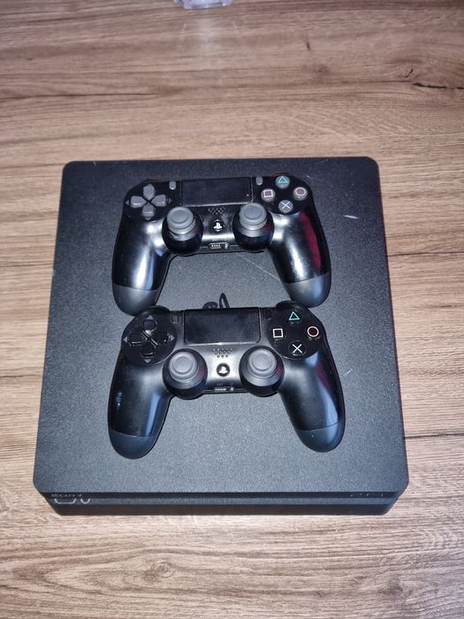 PlayStation 4 slim 500gb