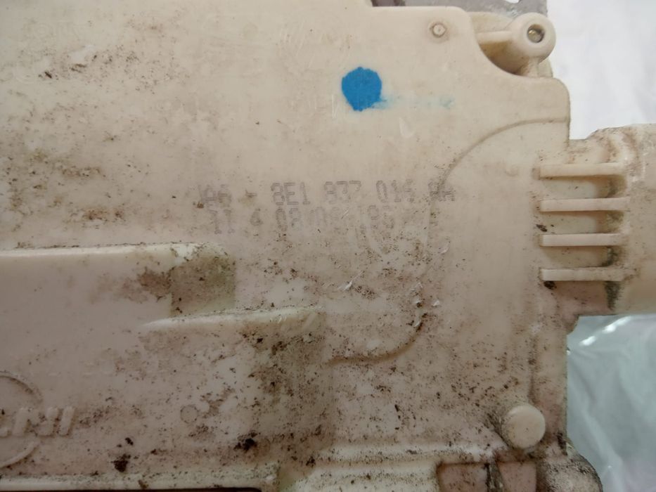 Broasca incuietoare dreapta fata 8e1837016aa Audi A8 D3/4E (facelift)