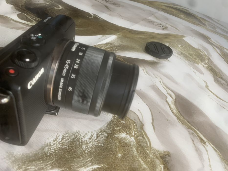 Canon EOS M100 – Перфектно състояние