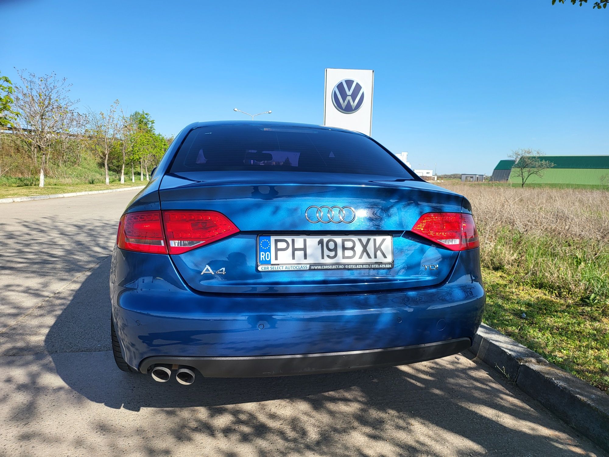 Audi A4 2.0tdi 2011 140cp