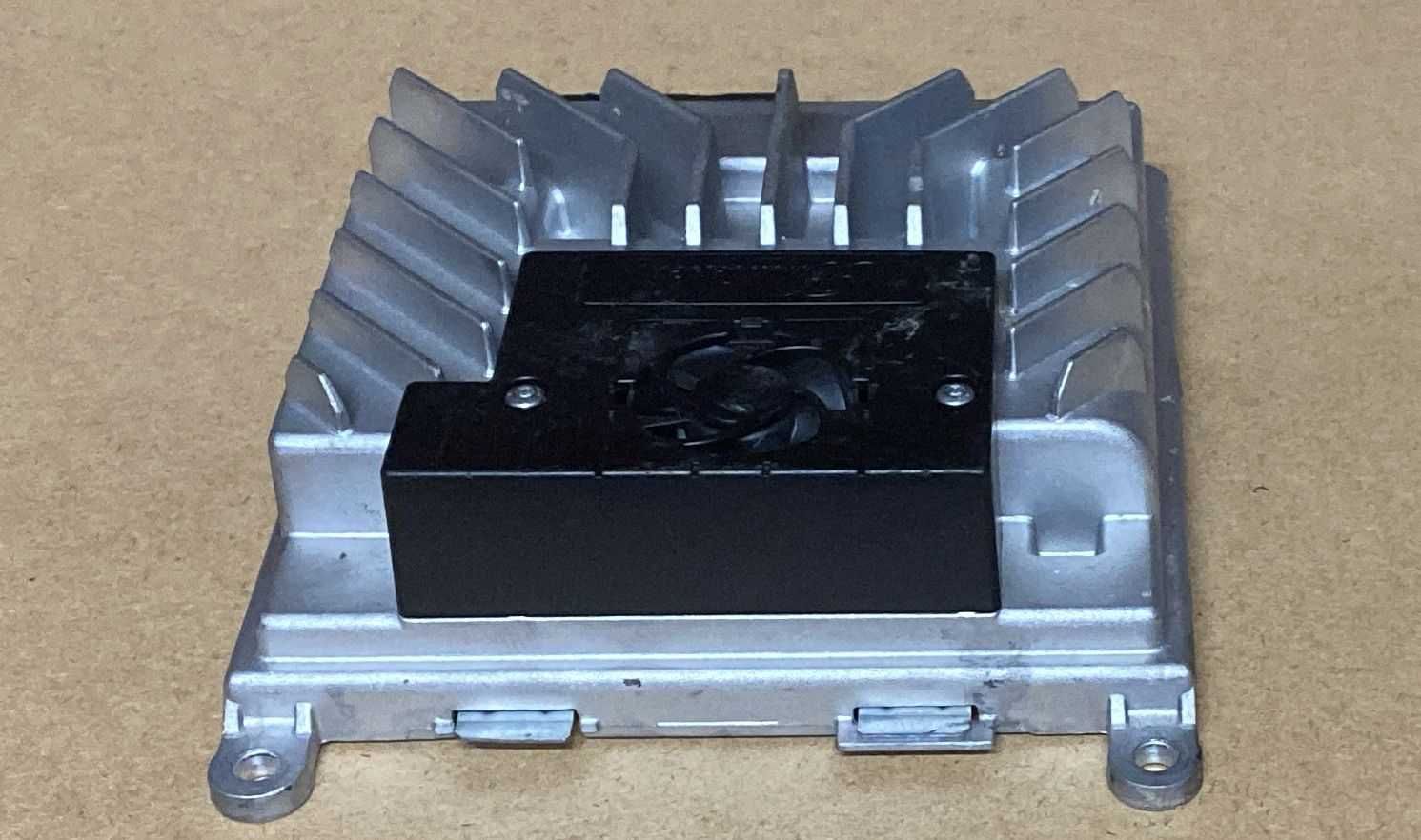 Amplificator Mercedes Benz A2229005110