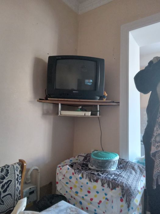 Stariy televizor