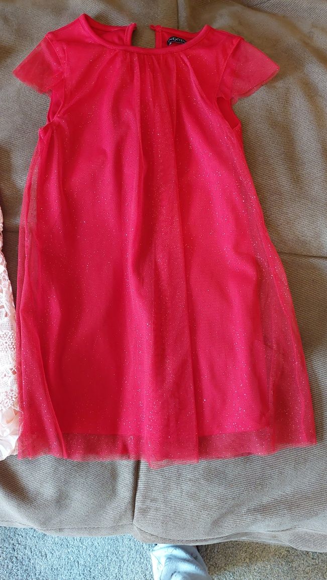 Lot rochite eveniment fetita 110 cm roșie