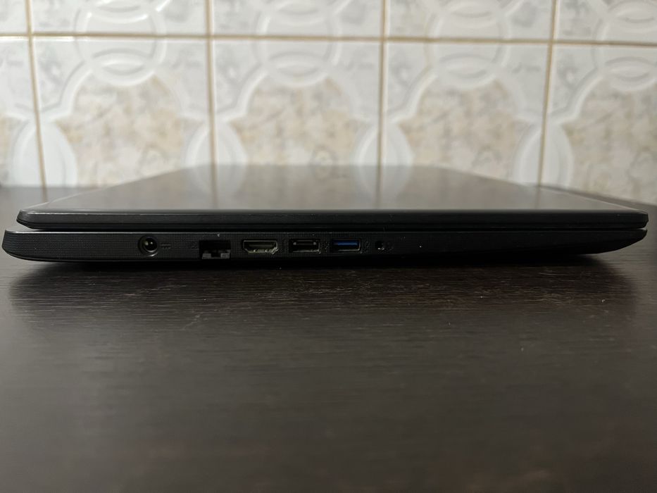Vând laptop Acer Aspire A317-52 – i3 / 8GB RAM / SSD M.2