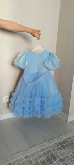 Платье новое за 7000 тг