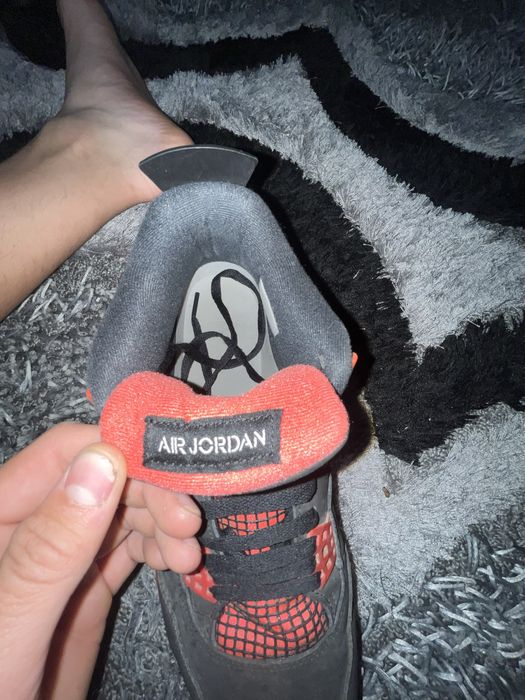 Jordan 4 red thunder