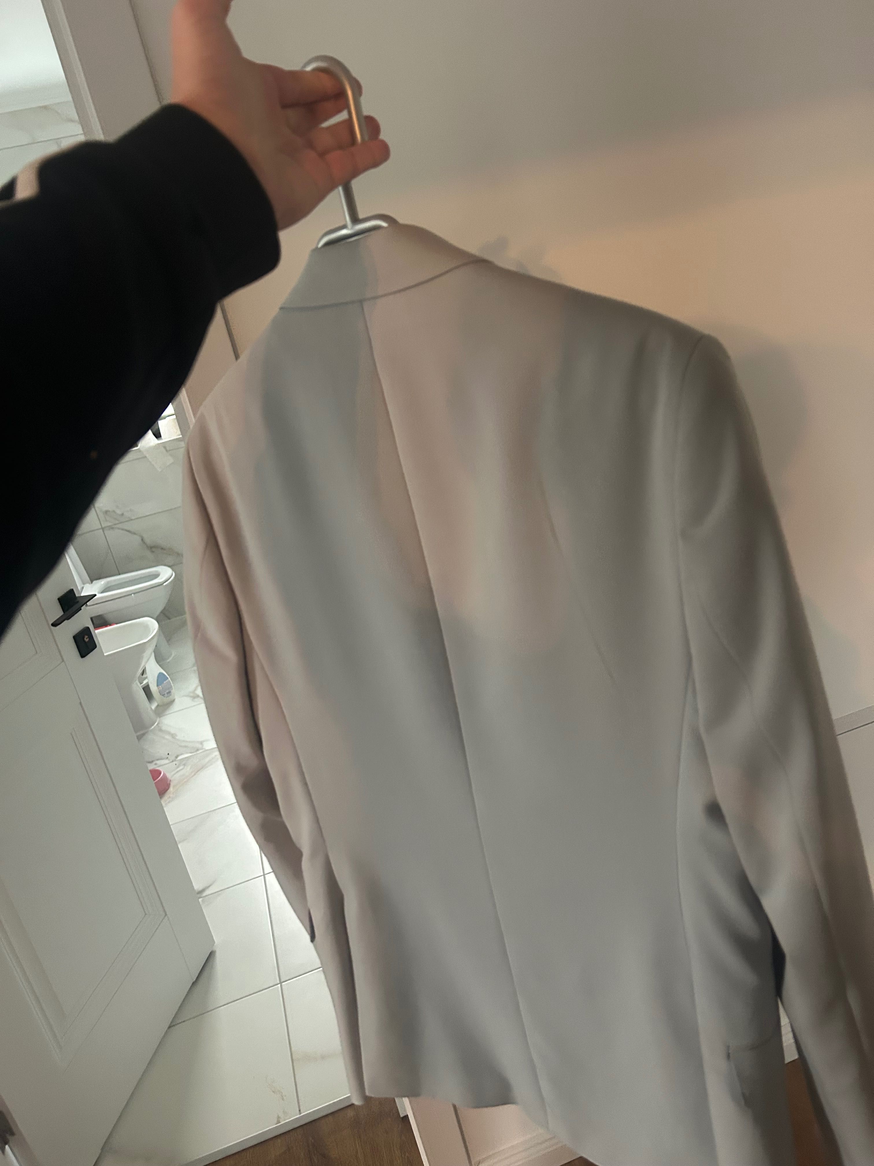 Costum bărbați,mărimea 46