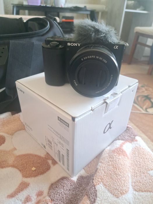 Фотоаппарат SONY ZV E10