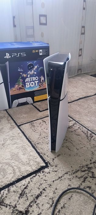 Vând PS 5slim nou