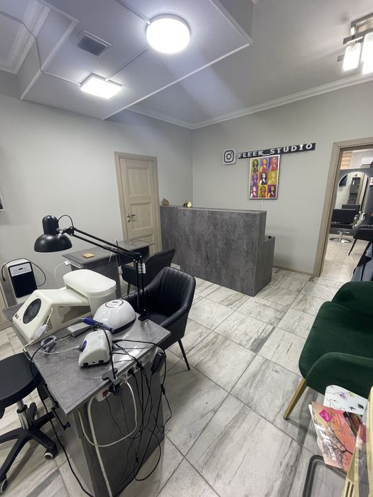 Подарю действующую студию красоты