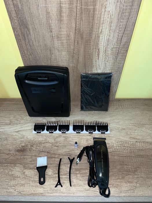 Тример Taurus Mithos Titanium Avant Plus с титаниеви ножчета, 3000 RPM