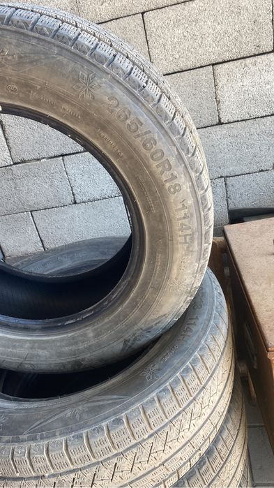 Продам резину размер.  265/60 R18 б/у