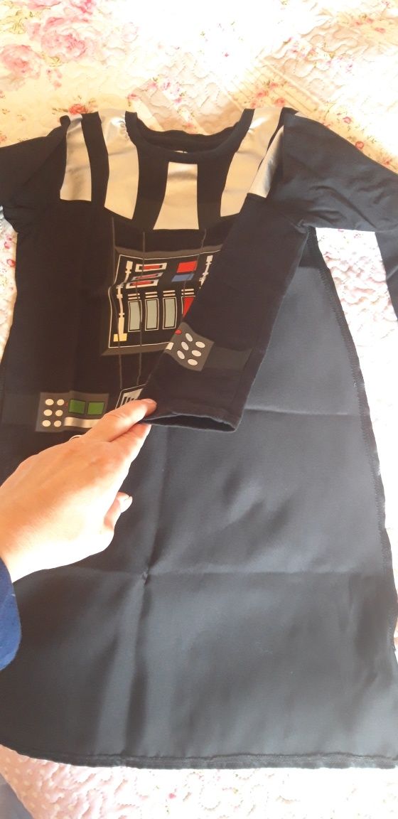 Costum Star Wars bluza cu pelerina 6-7 ani