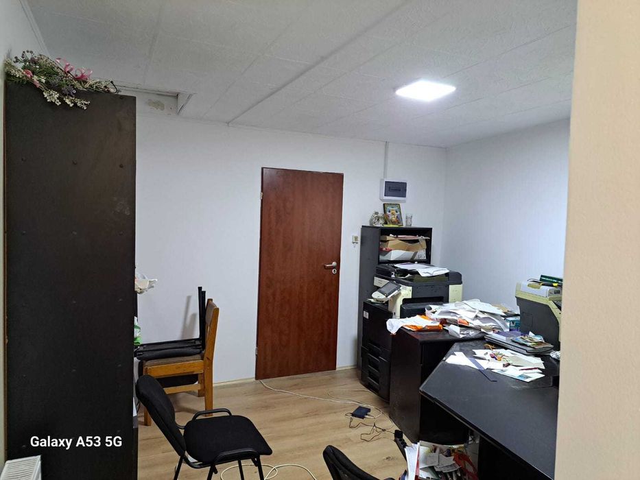 Ofer spre inchiriere spatiu  pentru birouri -servicii  zona Marasesti