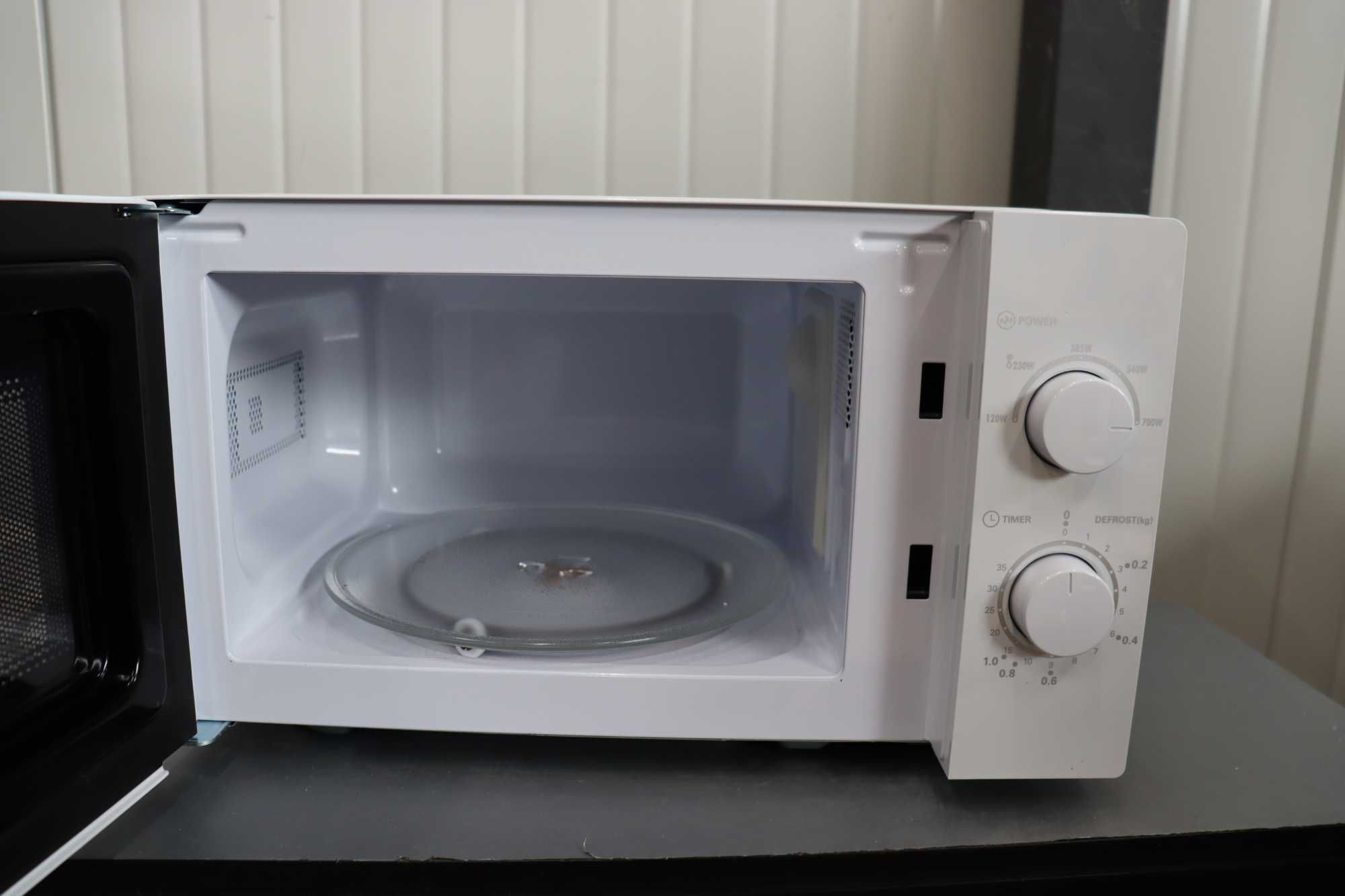 Микровълнова фурна Comfee CMSN 20Wh, 5 нива на мощност, 20л, 700W