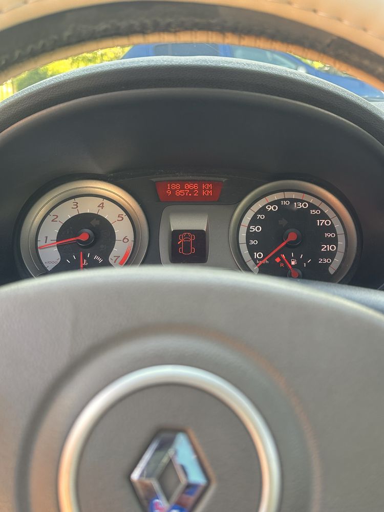 Renault Clio 1.4 16V,98 CP