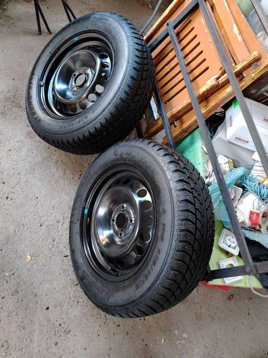 Шины новые зимние 15 с диском вместе комплект 2 шт на Кобальт, Оникс