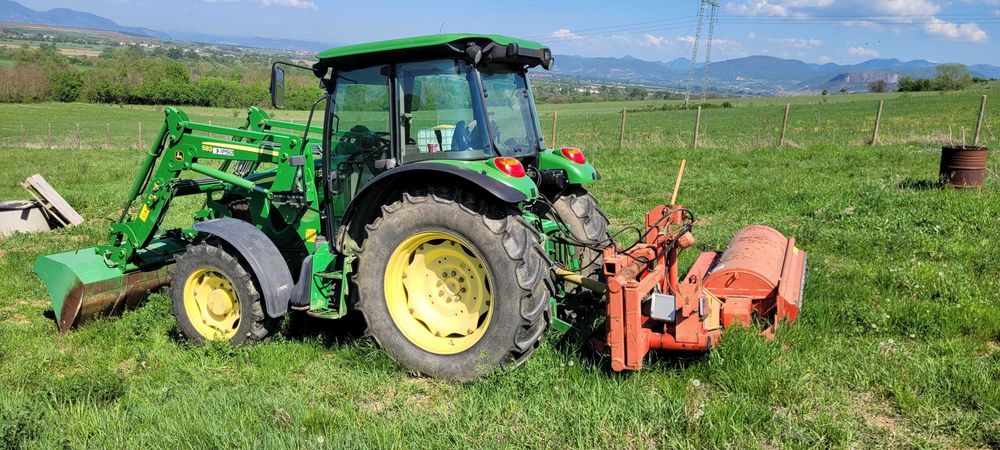 Tractor John Deere 5100M + incarcator 583