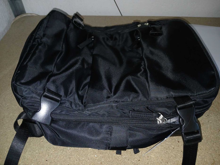 Rucsac laptop multifunctional, negru, USB, impermeabil, slim