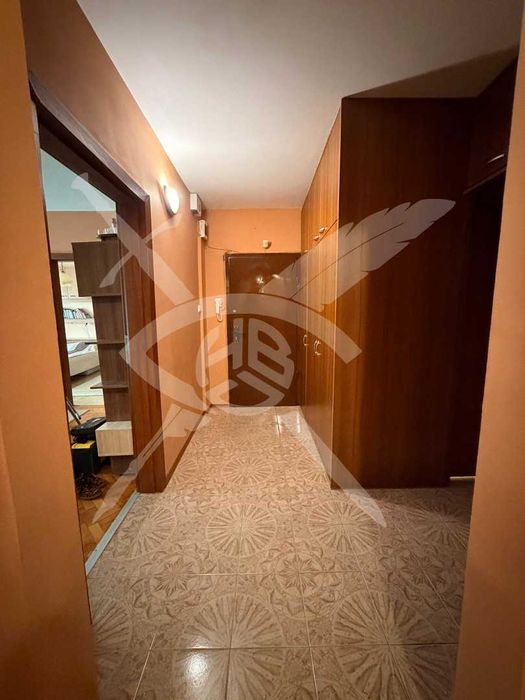 Тристаен апартамент в жк. Младост 1 № 94358