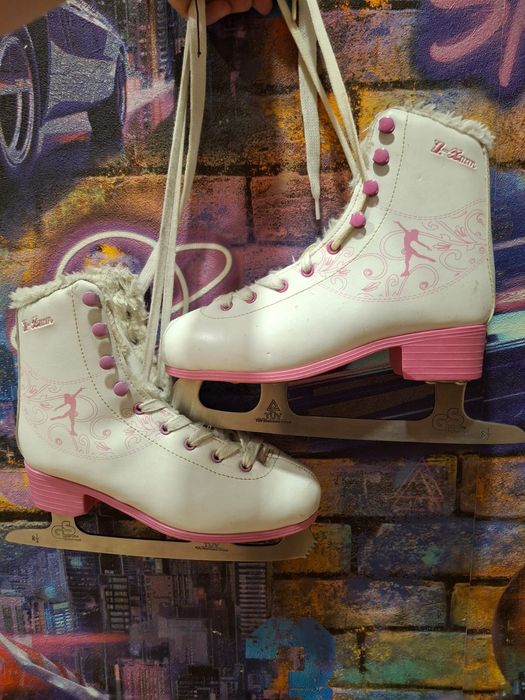 Коньки фигурные женские