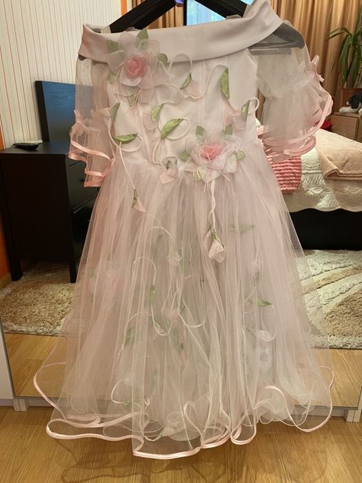 Платье детское нарядное с обручем