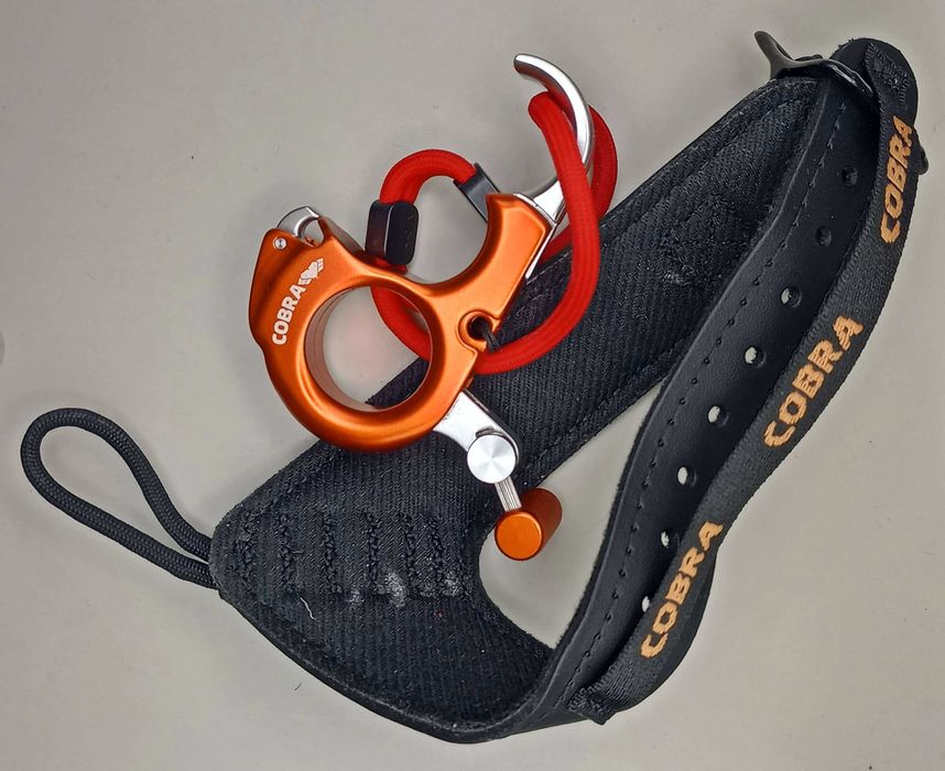 Release arc compound Cobra Harvester - thumb release & wrist lanyard