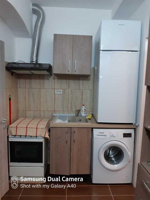 vand apartament 1 camera la casa , Arad, CENTRAL !