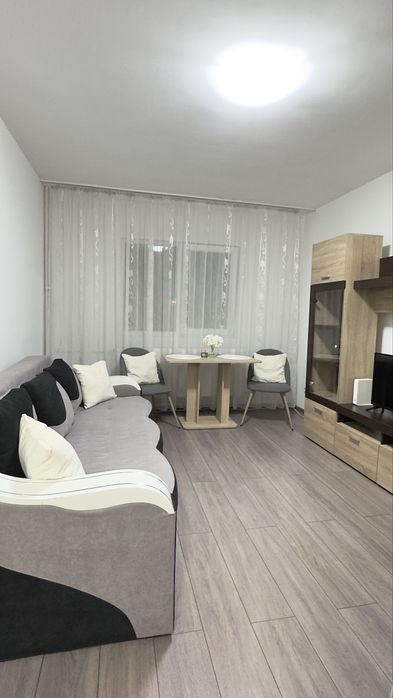 Garsoniera de inchiriat