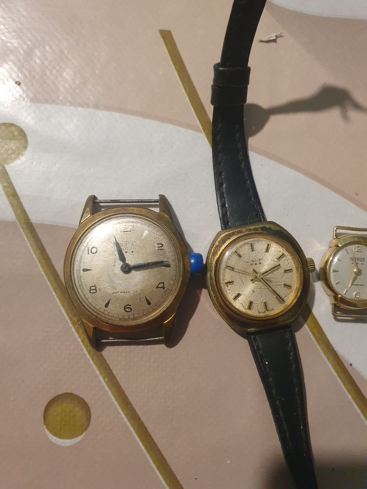 Лот стари часовници pontiac