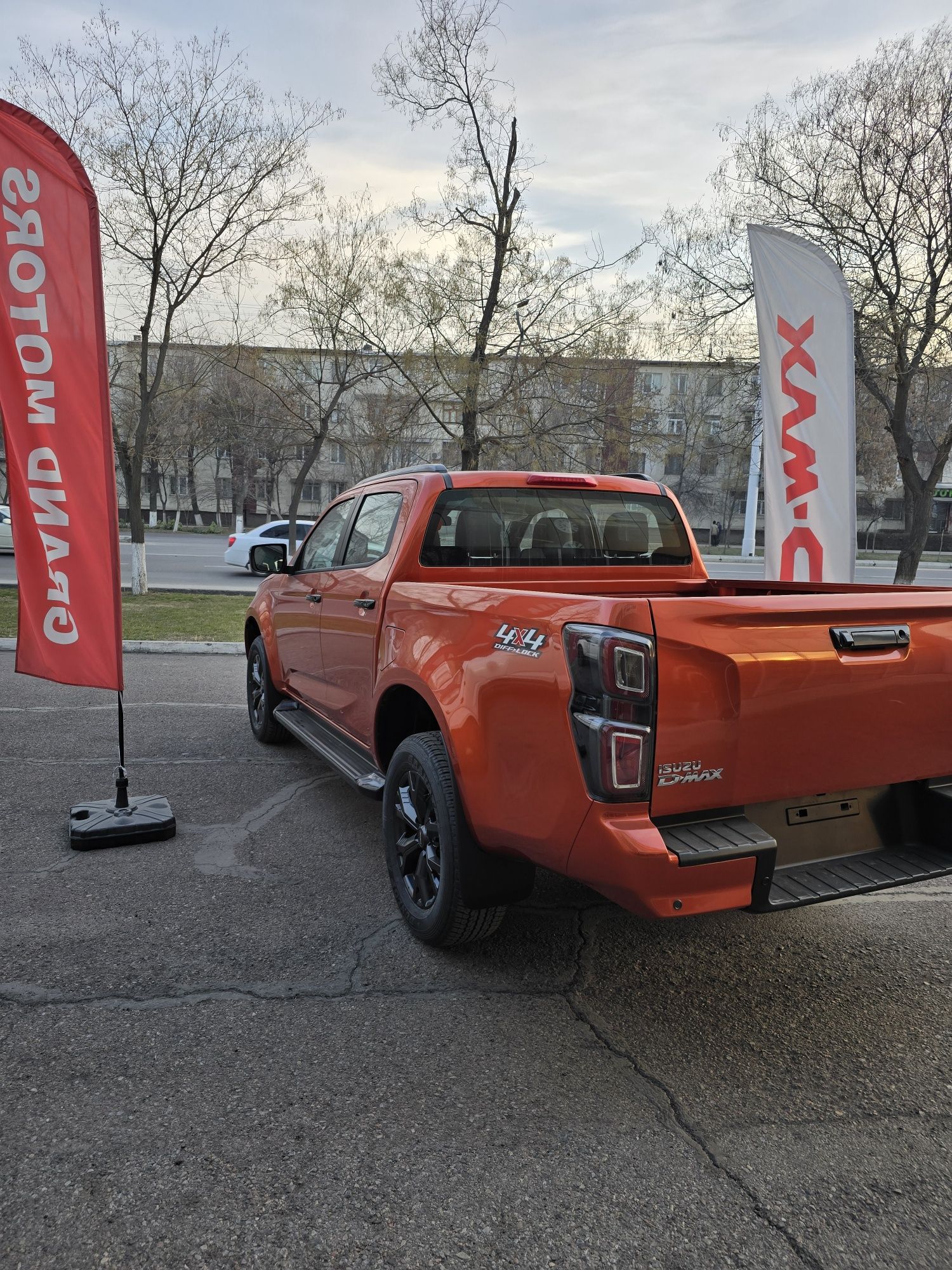 Пикап Isuzu D-max Oksus 1,9 литр