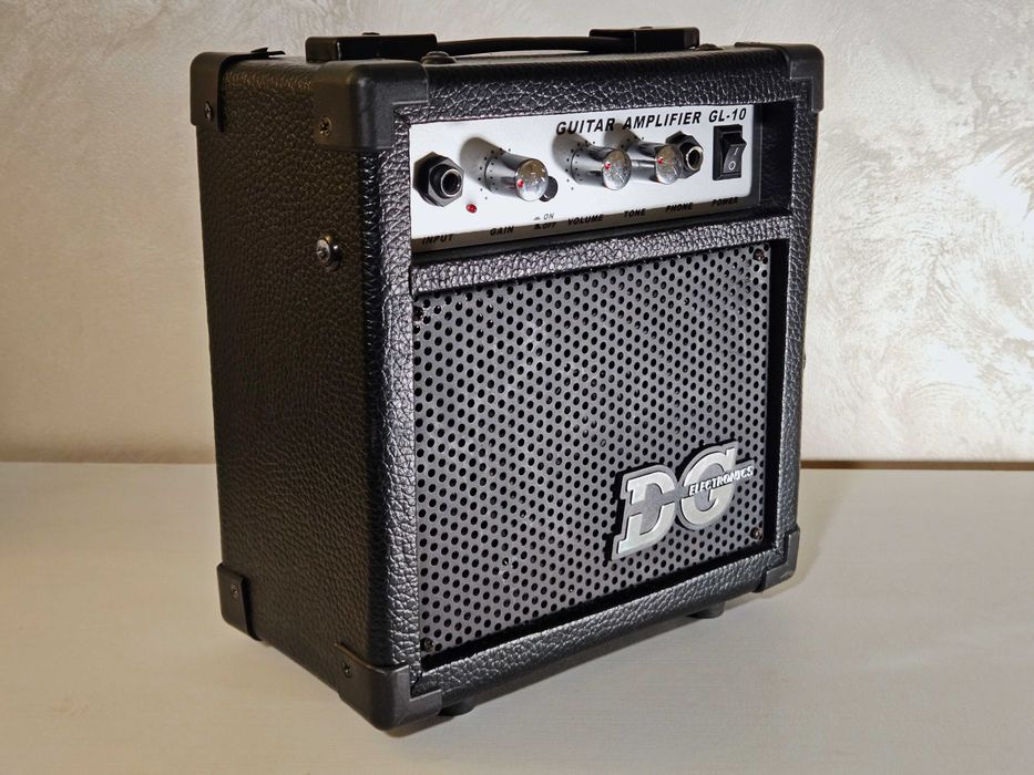 Amplificator Chitara Electrica DG Electronics GL-10, sunet foarte cald