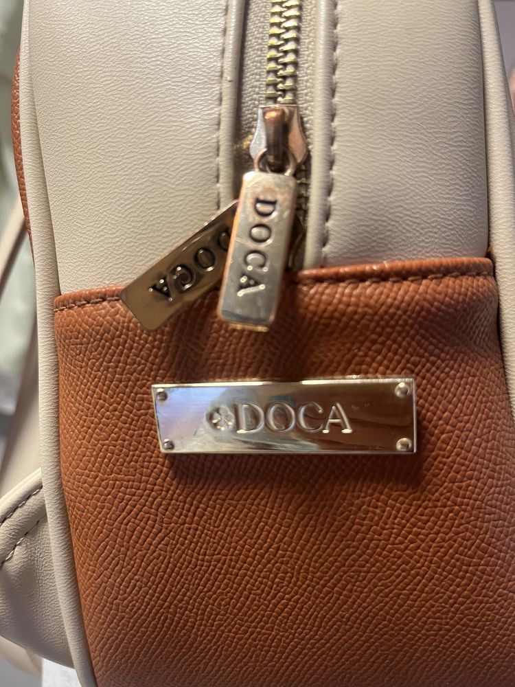 Дамска чанта / раница DOCA