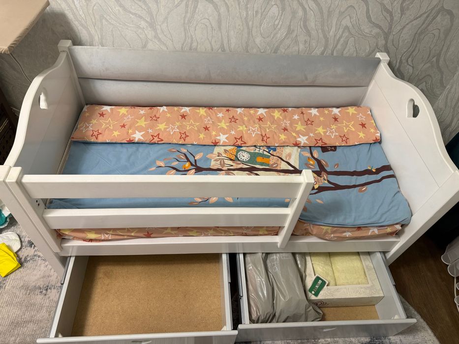 Продам детскую кровать