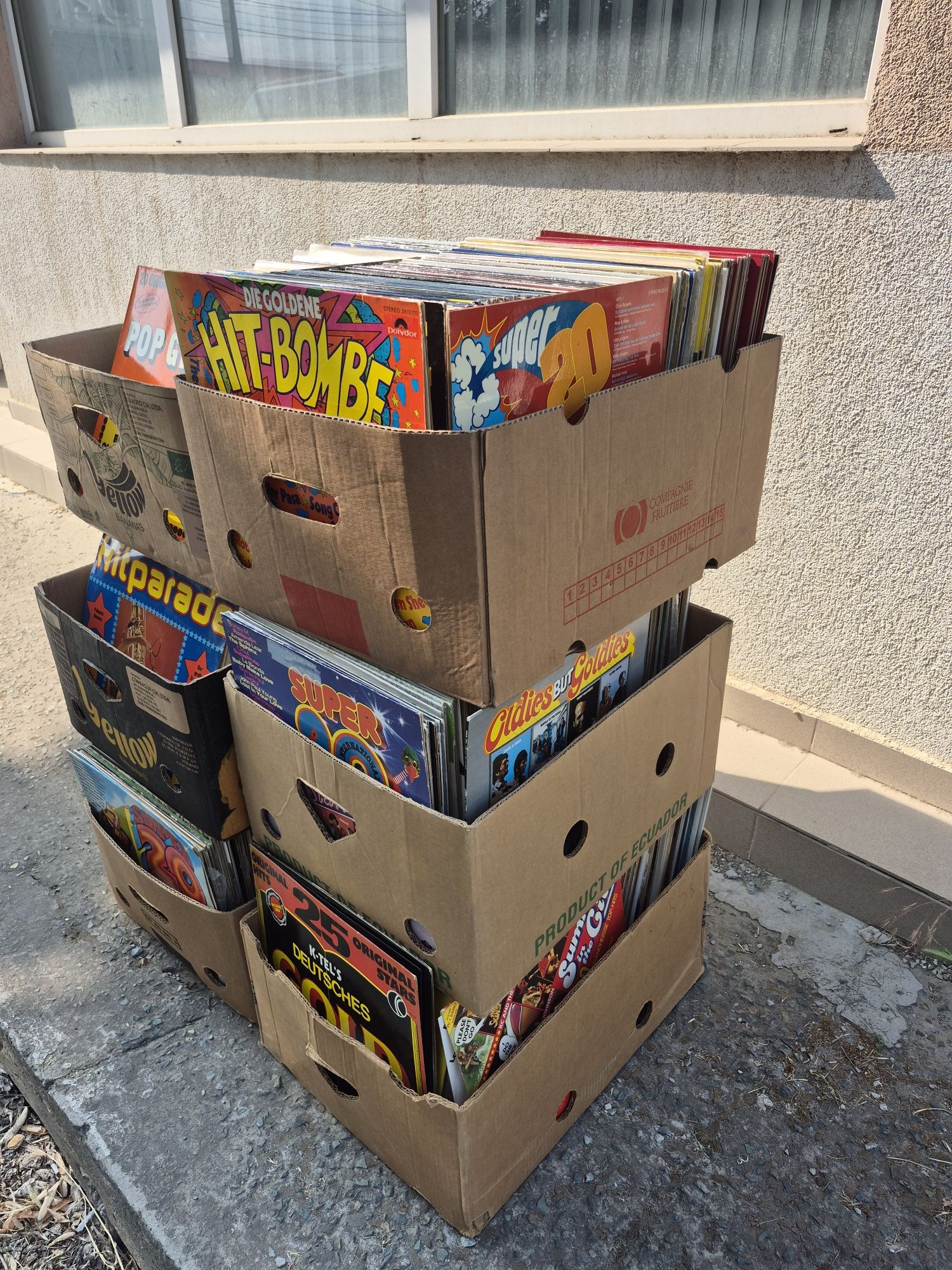Vând Lot 2000 Discuri Vinil colectie muzica usoara mixta straina