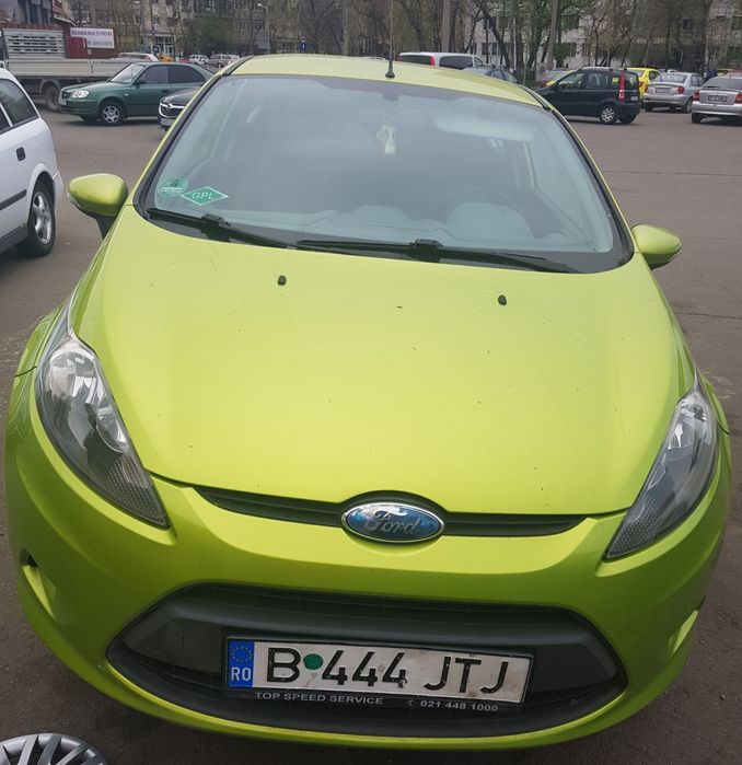Ford Fiesta 160000 km, GPL, nefumător, AC, 8 anvelope iarna + vară