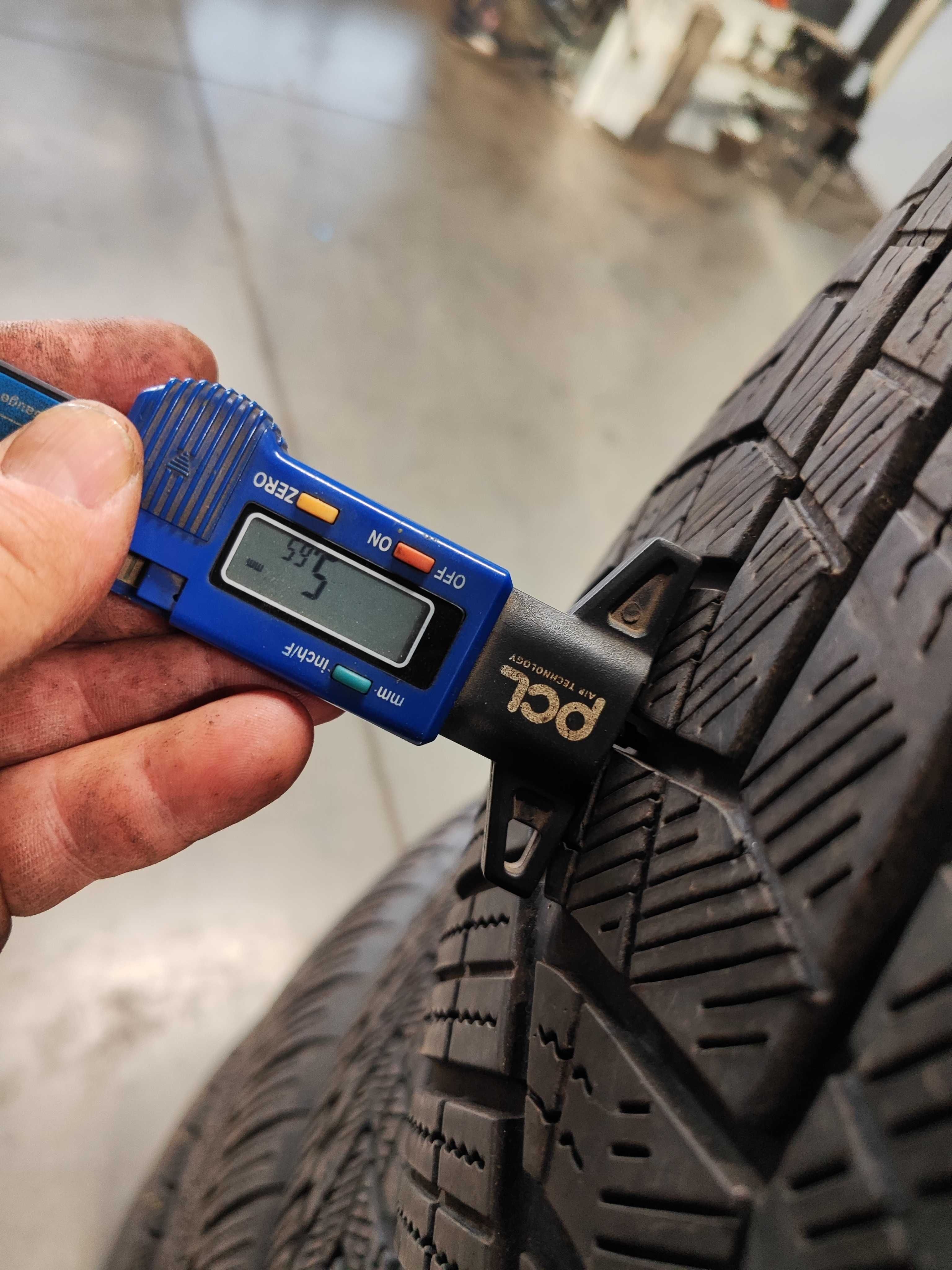 4бр. зимни гуми 255/50/21 Goodyear