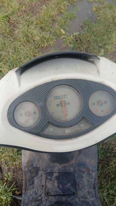 Vând sau schimb scuter