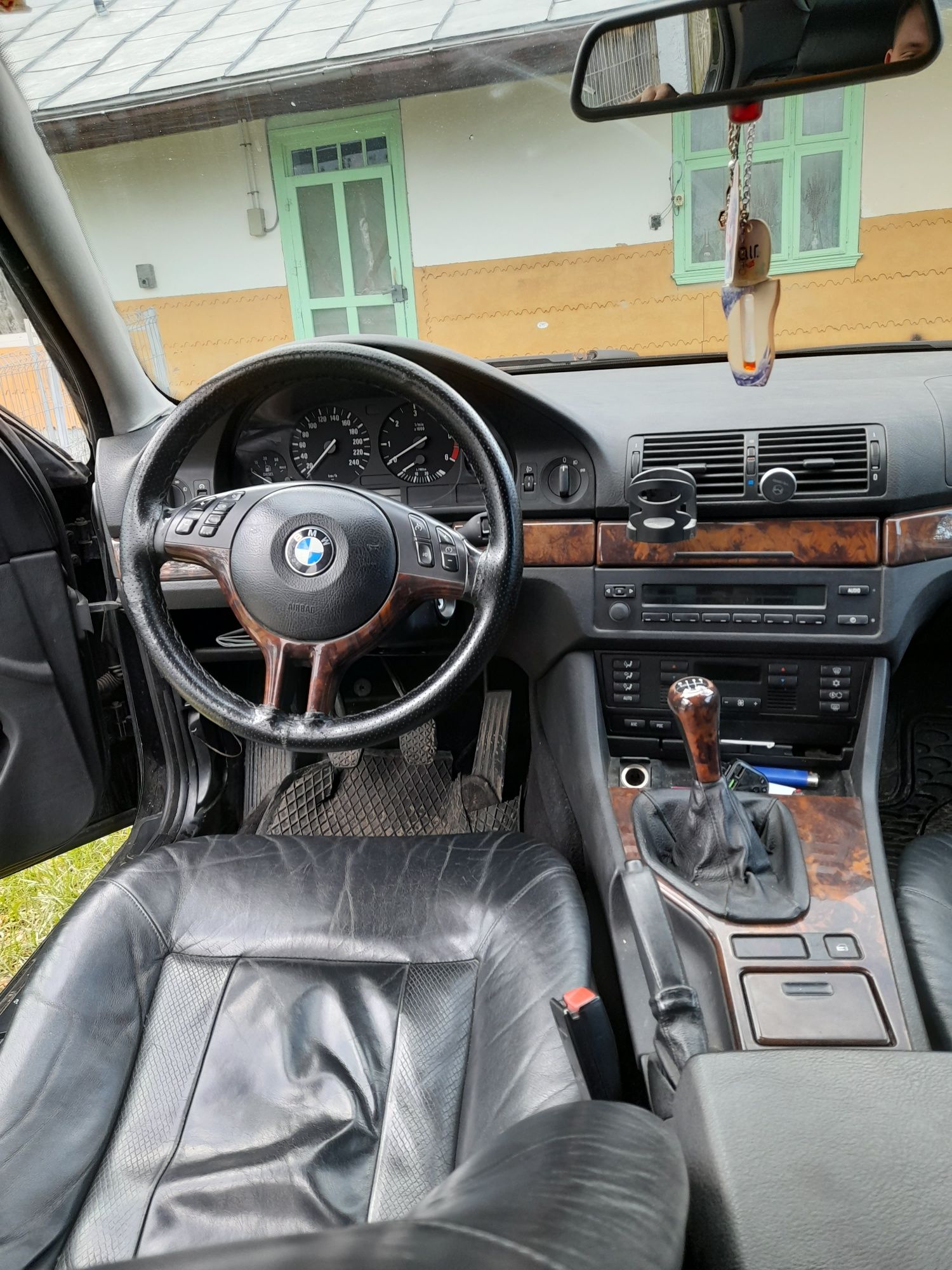Vând BMW e39 2.0d