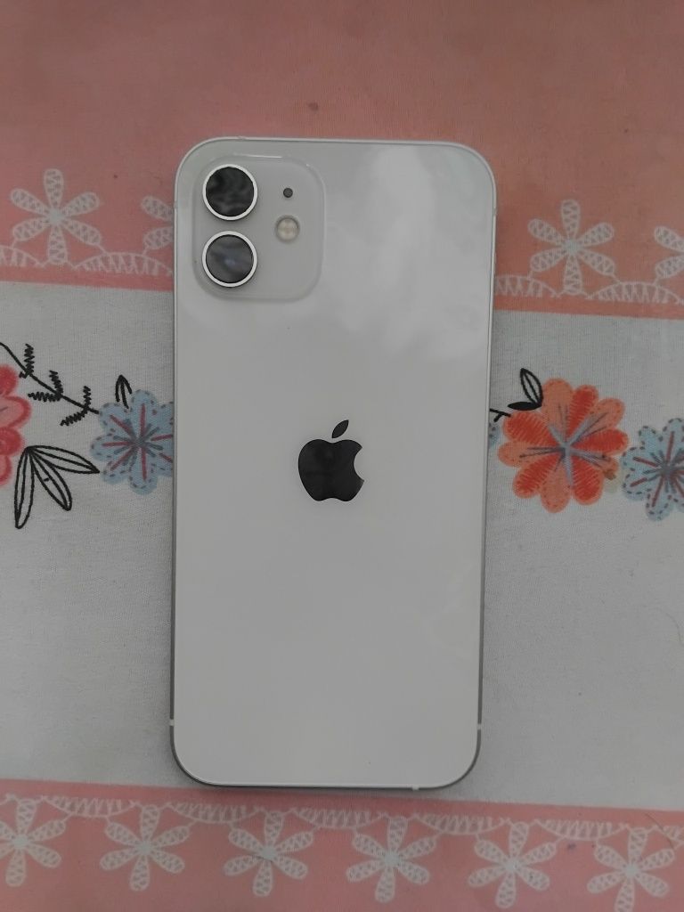 IPhone 12 sotiladi 300$ 128г 77
