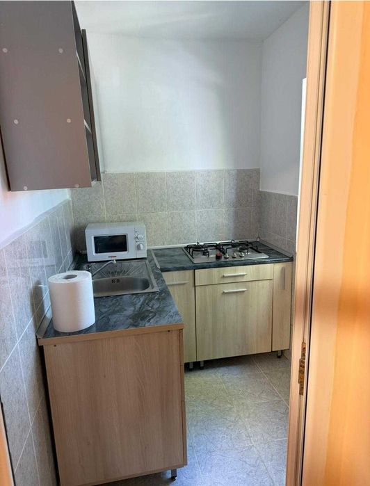 Garsonieră Str Tineretului, utilată, 1.300 lei/lună