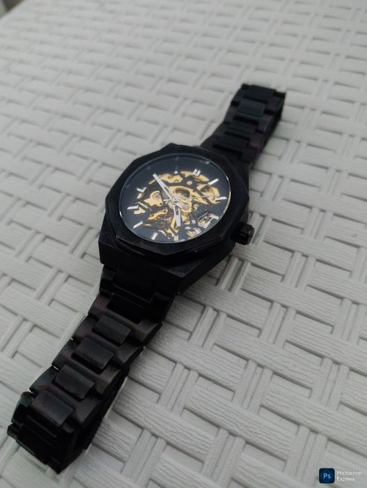 LoroPeveriente Automatic - Gold/Black