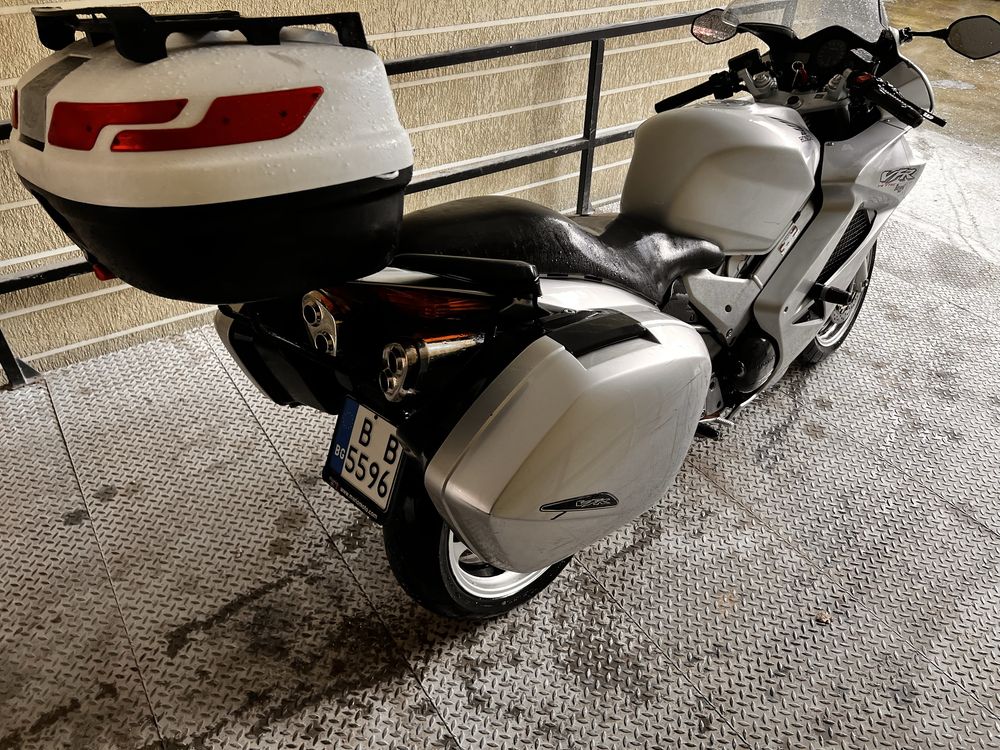 Продавам Honda VFR 800 ABS – 2002 г. Хонда